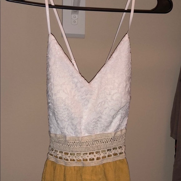 Yellow dress - Picture 1 of 3